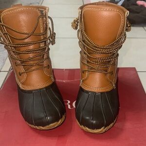 Merona Brown and Black Women's Duck Boots